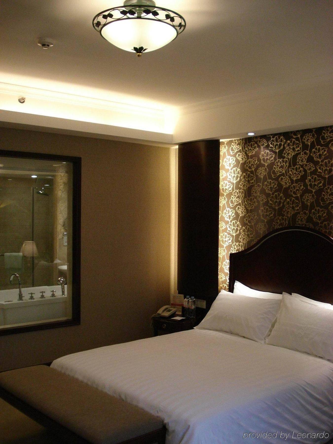 Grand Palace Hotel - Grand Hotel Management Group Гуанджоу Стая снимка