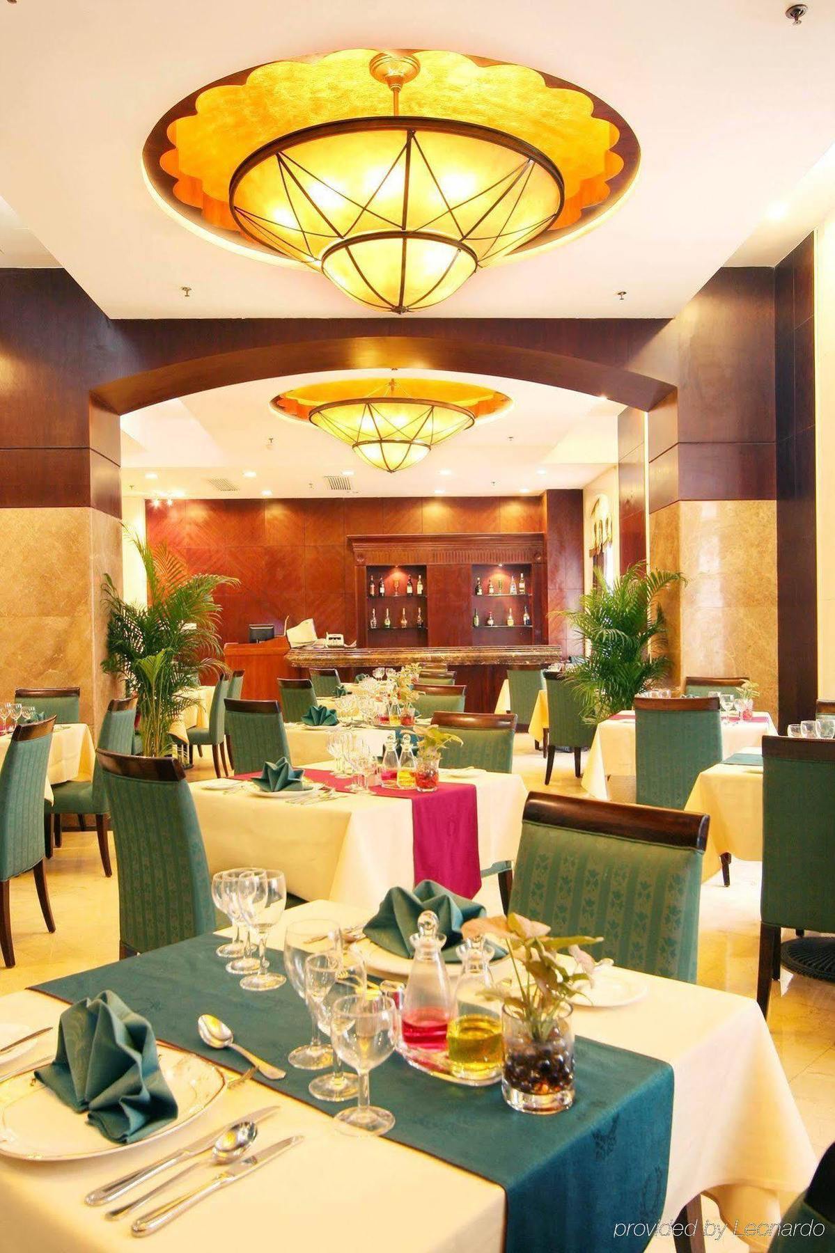 Grand Palace Hotel - Grand Hotel Management Group Гуанджоу Ресторант снимка