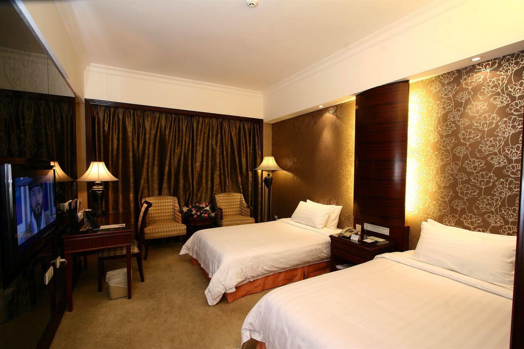 Grand Palace Hotel - Grand Hotel Management Group Гуанджоу Екстериор снимка
